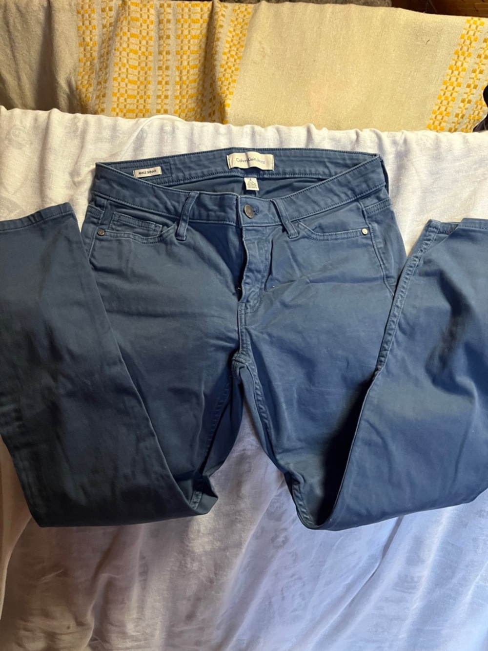 Calvin Klein Navy Ankle Skinny Leg Jeans size 6